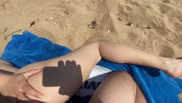 Massage on the public beach is a fucking risk-taking sex break.